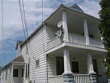 3rd image of 6047 Hillman Ave