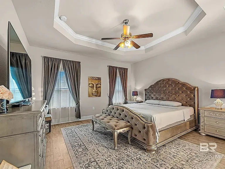 335 Thornhill Cir — Photo 25
