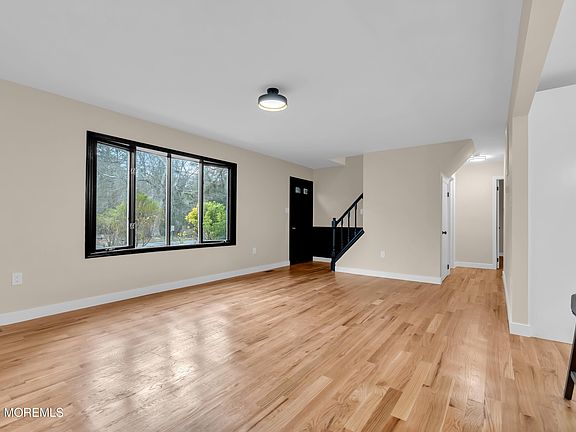 5th image of 320 Cedar Drive