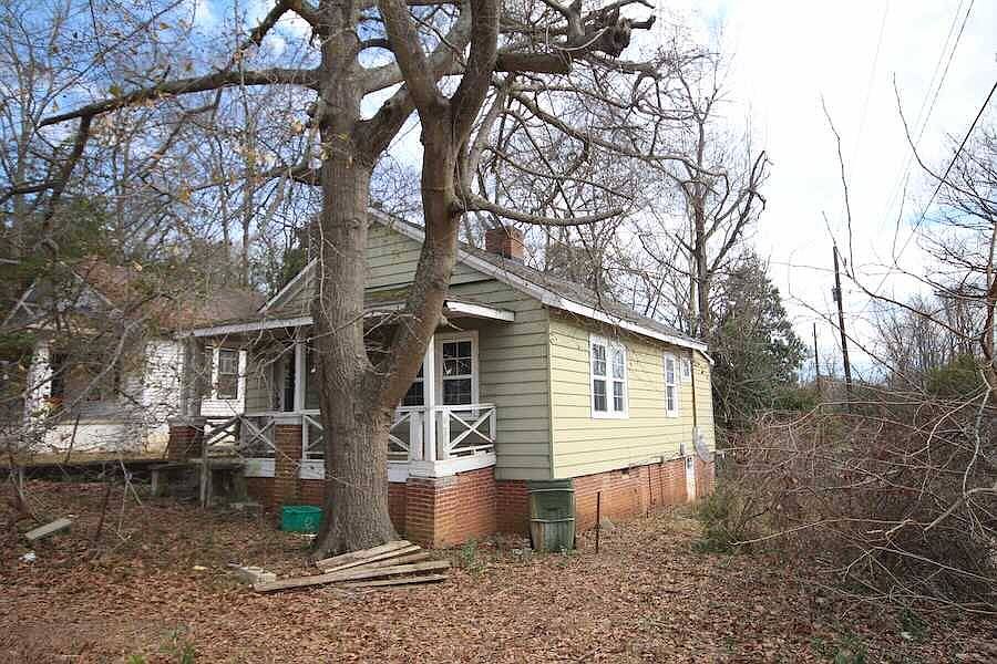 2nd image of 422 Sumter St NE
