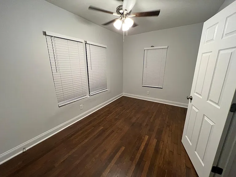 189 Claire Dr SE — Photo 8