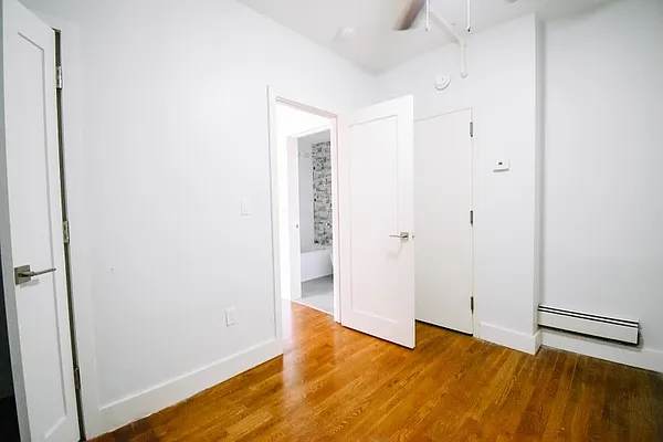 Rented by Keller Williams NYC | media 20
