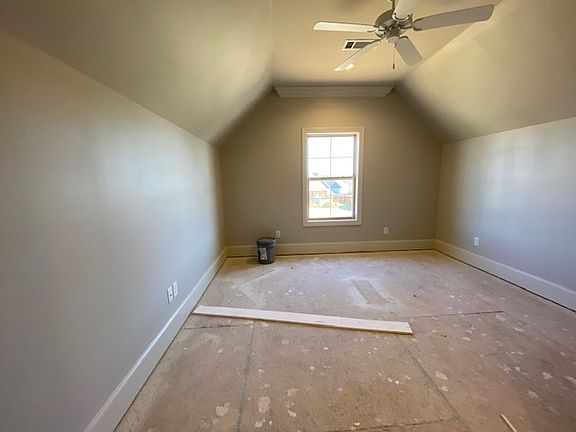 4th image of 137 Camden Lake Dr