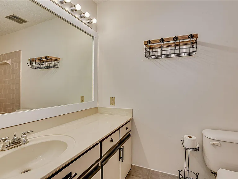 3220 Summerchase Cir — Photo 17