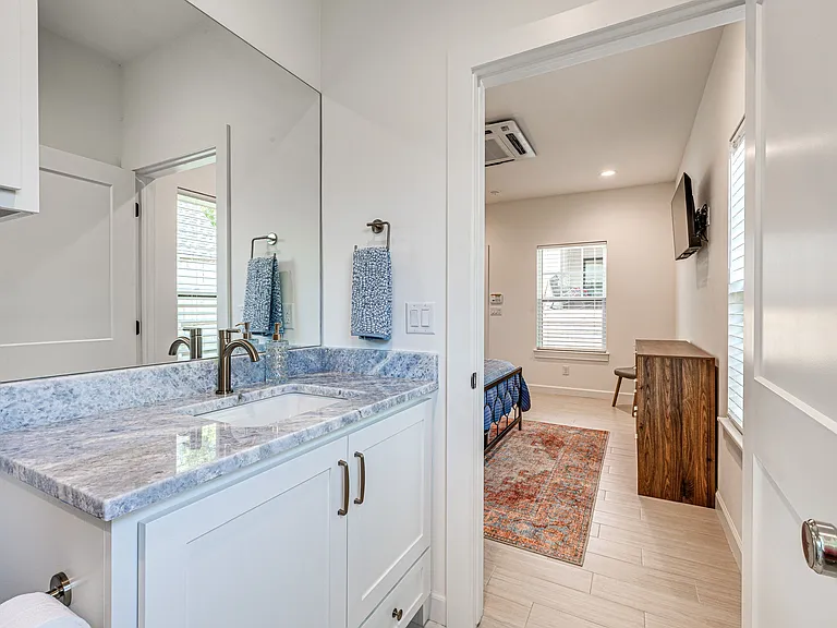 1540 S Columbia Pl — Photo 42