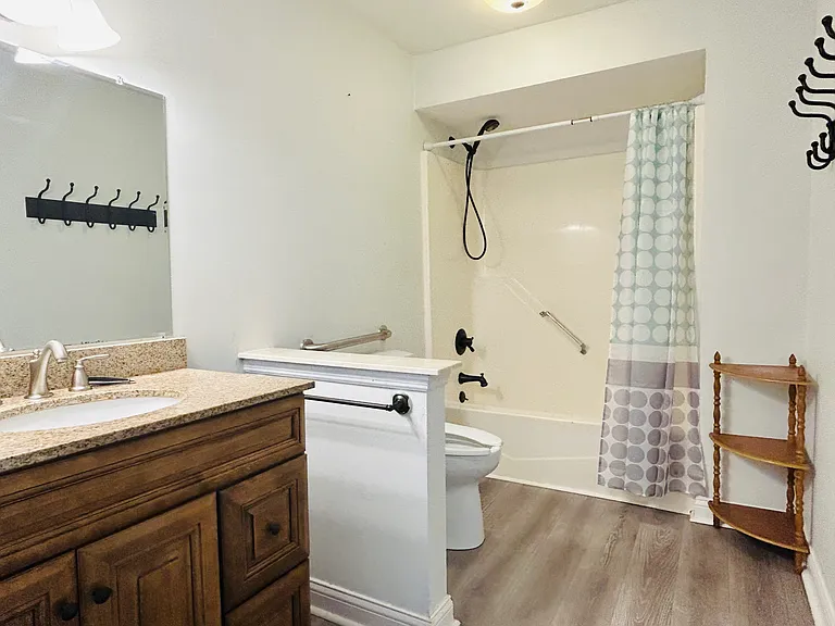 3204 Forsyth Dr — Photo 11