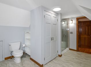 474 Rochdale St #B, Auburn, MA 01501