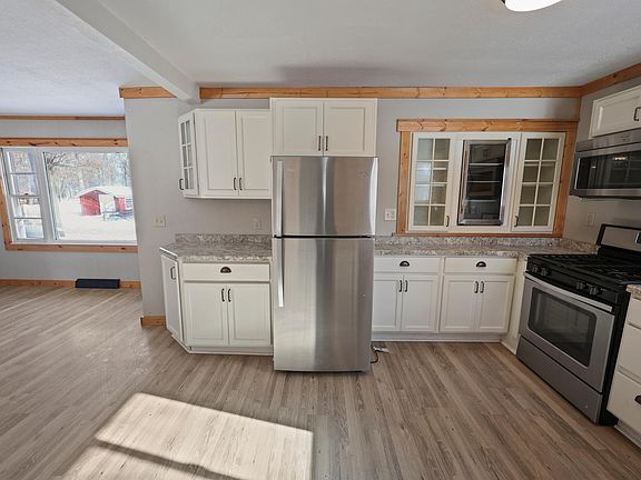 4th image of 19060 Love Lake Rd