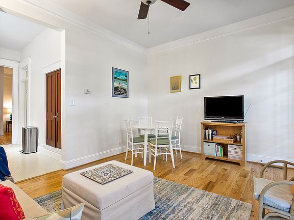 3rd image of 1831 W Grace St APT 2
