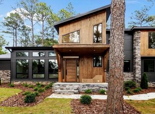 4 Woodward Pl, Pinehurst, NC 28374