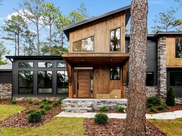 4 Woodward Place, Pinehurst, NC 28374