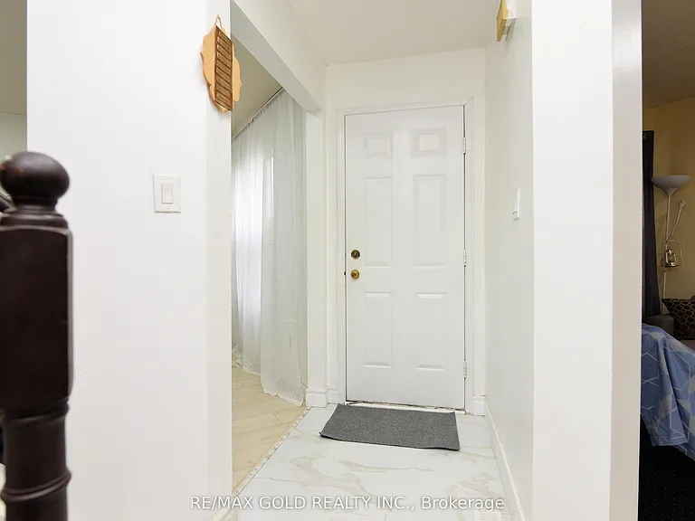 9 Ravenswood Dr — Photo 5