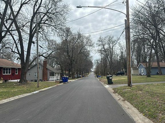 5th image of 13318 Parker Ave