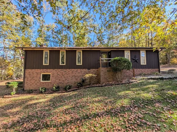 306 Lynn St, Greenwood, SC 29649