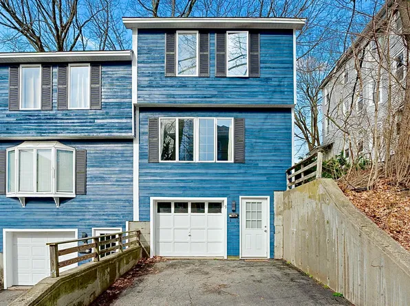 9 Olga Ave, Worcester, MA 01605