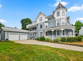 6 Gardner Pl, Leominster, MA 01453