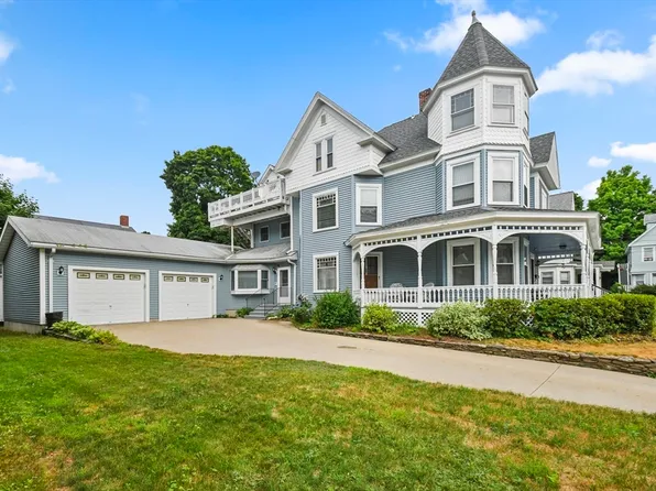 6 Gardner Pl, Leominster, MA 01453