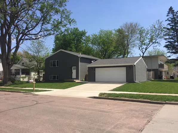 1004 N Hudson Ave, Sioux Falls, SD 57104