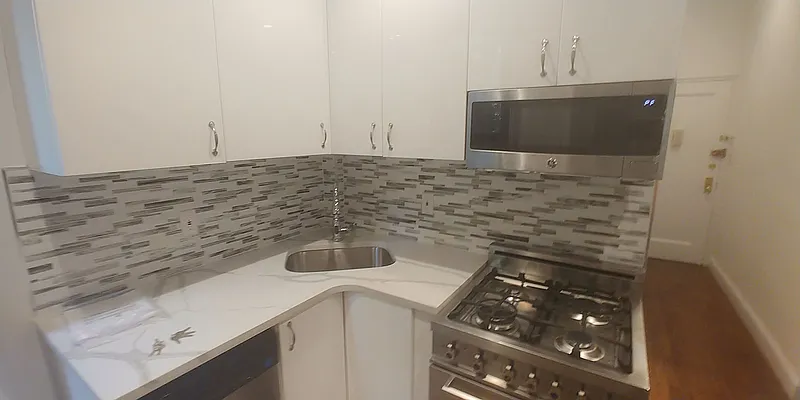 Rented by GPA Realty | media 18