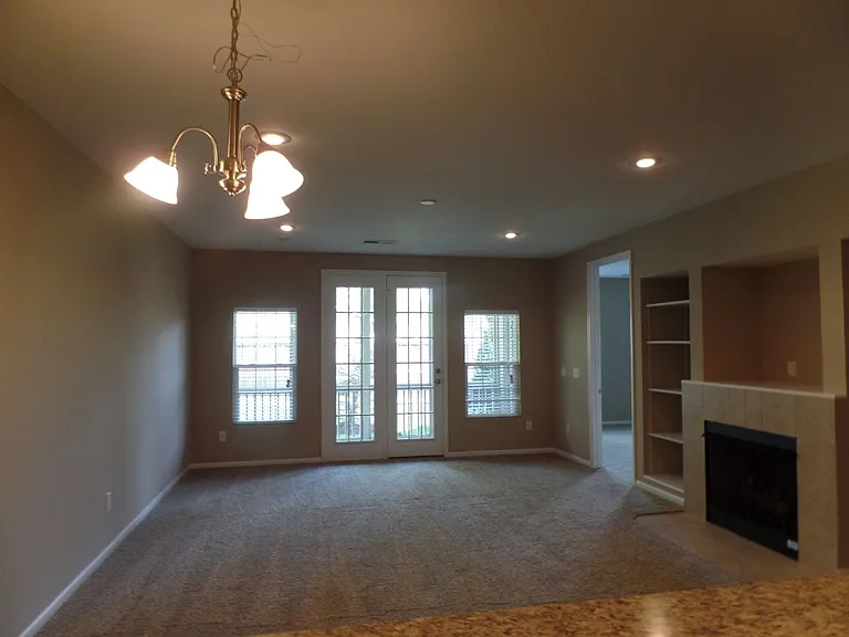 5353 Nottinghamshire Ln — Photo 5