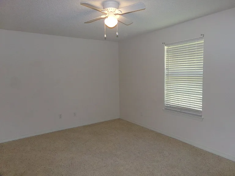 8454 Ferlon Ave — Photo 21