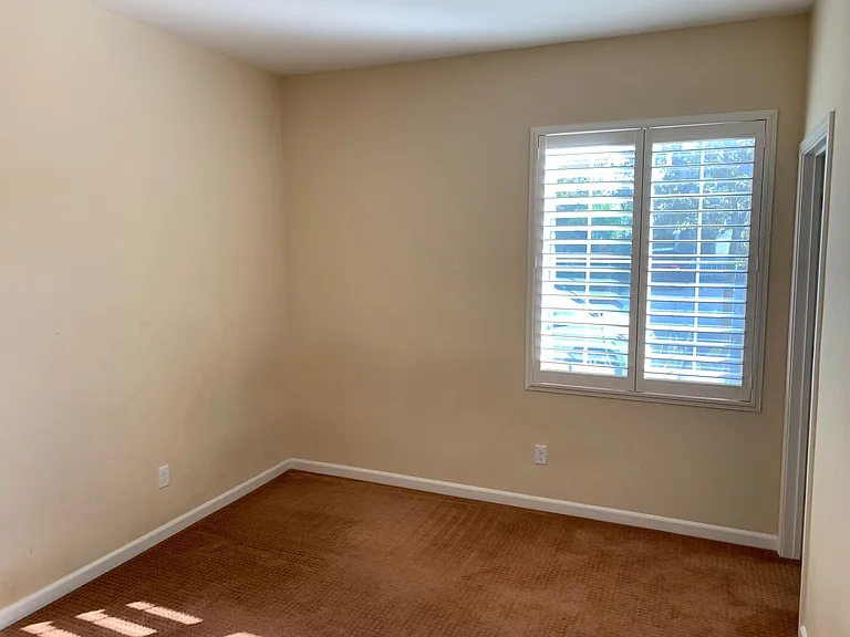 819 N Museo Dr — Photo 23