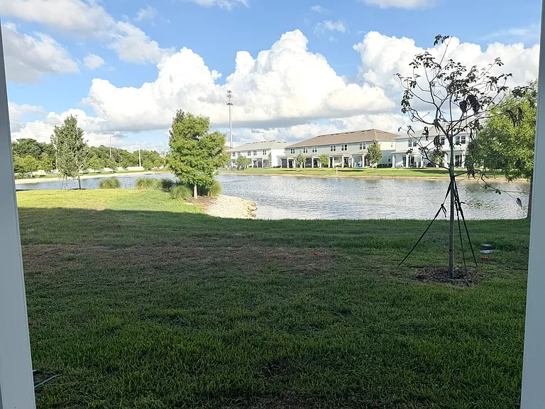 Serene Water Views & Ultimate Privacy