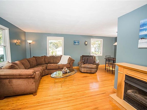 5th image of 353 Lake Shore Dr