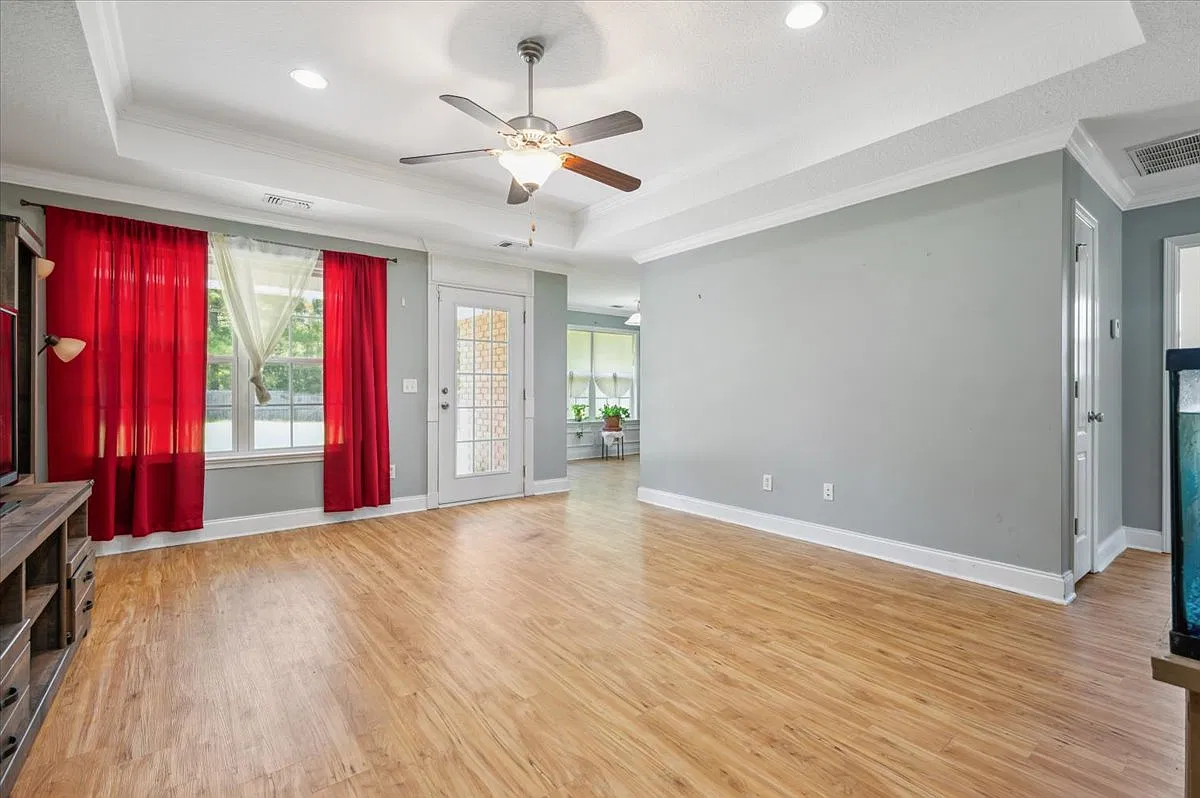 86 Carson Street - 1 — Photo 4