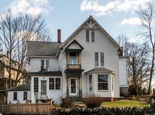 22 Walnut St, Maynard, MA 01754
