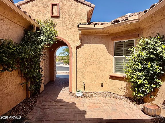 3rd image of 4223 N PETERSBURG Drive