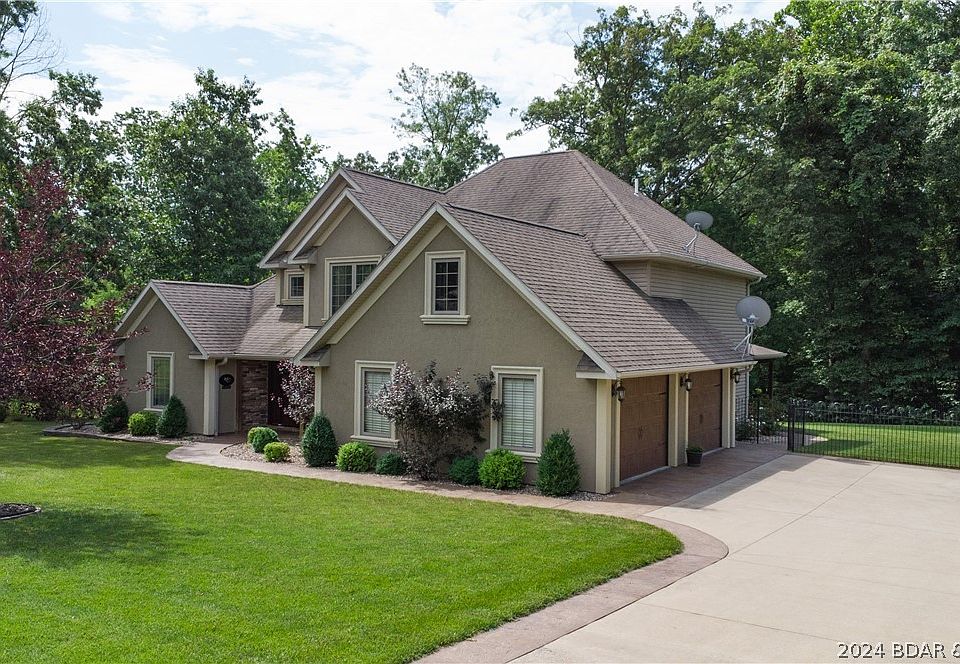 1st image of 334 Cherry Hill Ln