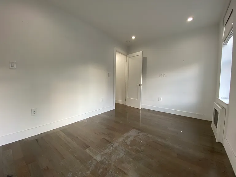 80 Delancey St #2E — Photo 7