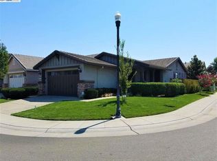 7505 Chatsworth Cir, Elk Grove, CA 95757