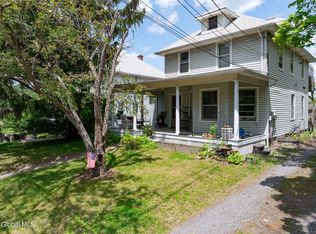 3 Grove St, Delmar, NY 12054