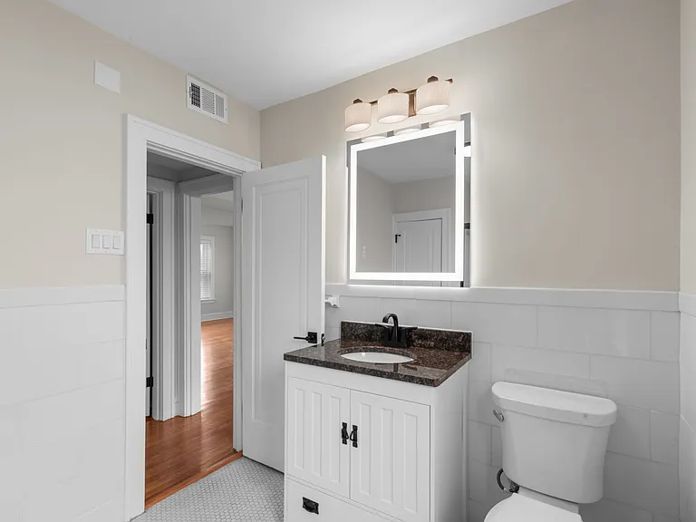 6340 Northwood Ave #2W — Photo 12
