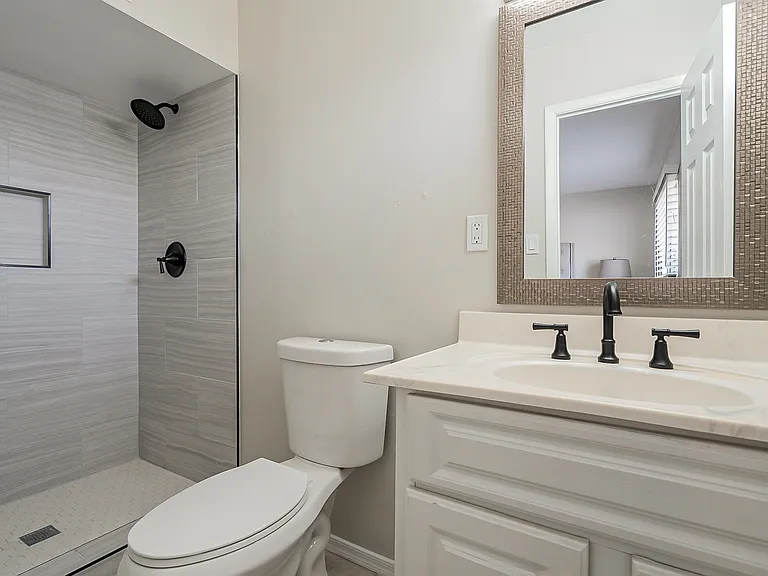 3232 E Emile Zola Ave — Photo 14
