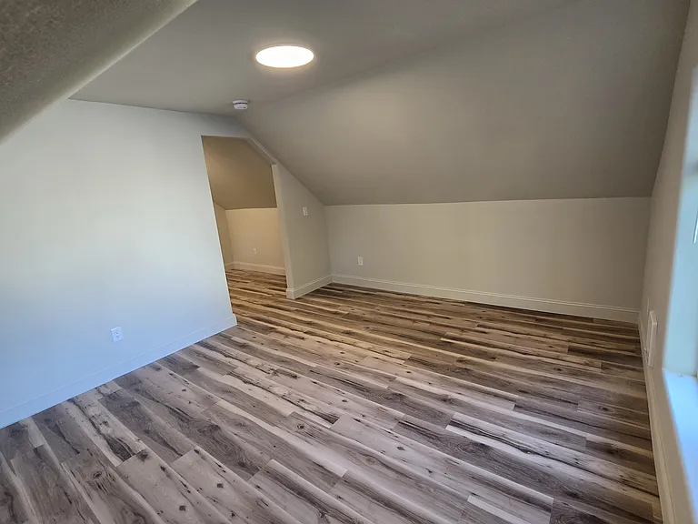 857 NW Tyler Ave #0 — Photo 8