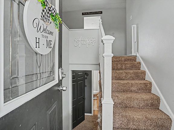 3rd image of 1701 Springdale Dr #0