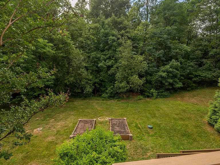 1820 Clay Dr — Photo 41