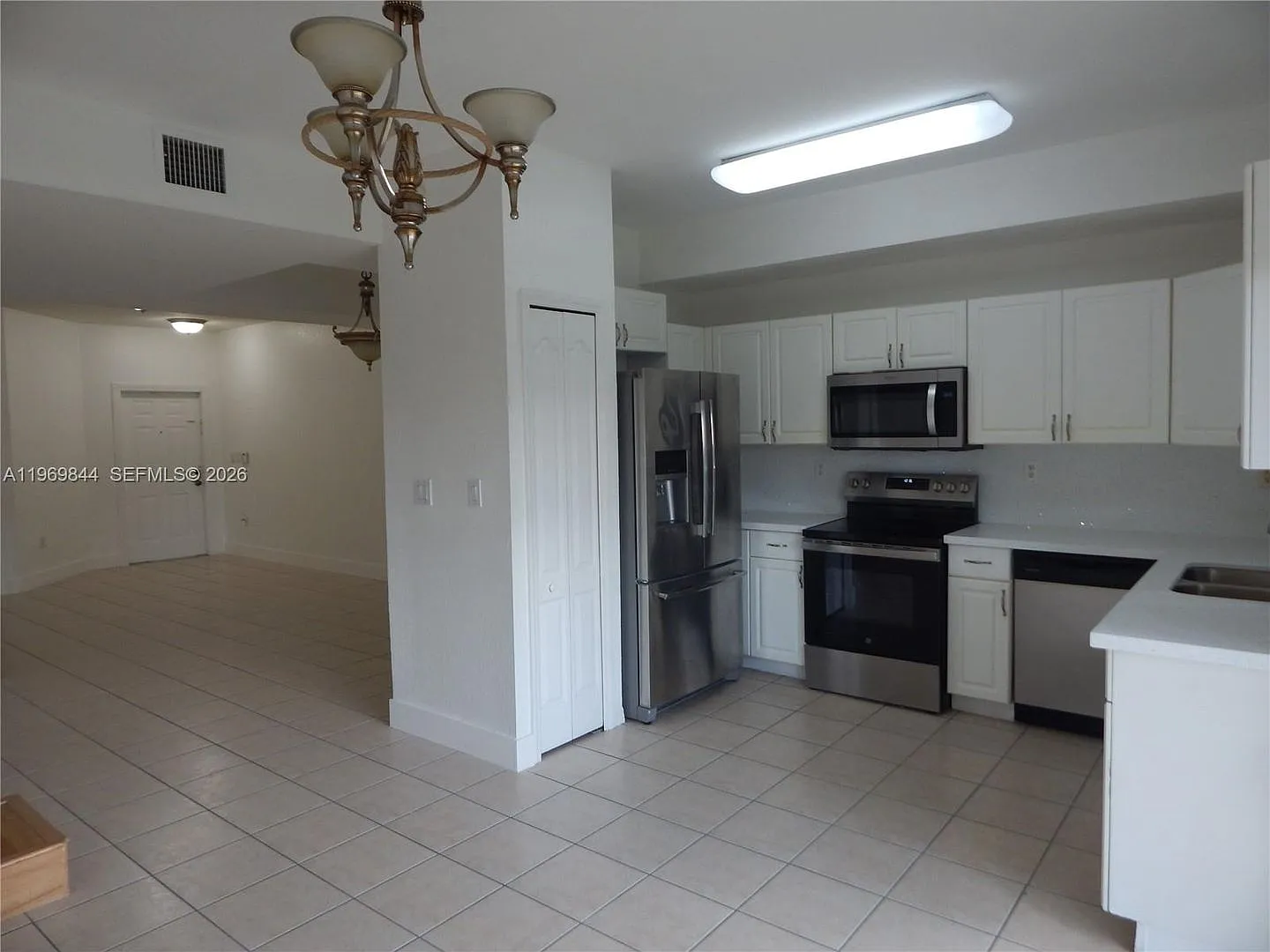8986 W Flagler Street 9, Miami, FL 33174 — Photo 1