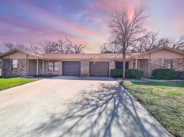 211 & 213 Mack Hollimon Dr, Kerrville, TX 78028