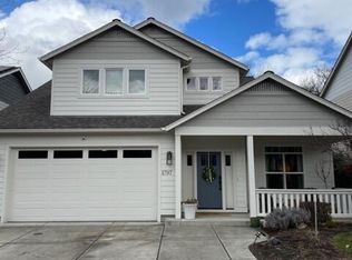 1797 Summer Pl, Talent, OR 97540