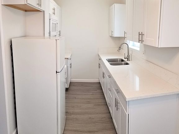 2nd image of 4390 Temecula St APT 8