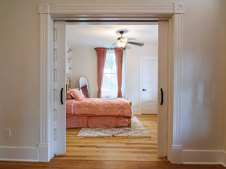854 Beecher St SW — Photo 3