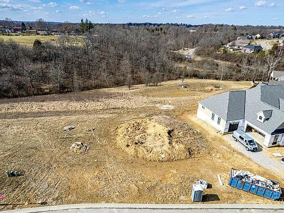 3rd image of 7571 Copper Creek Ln