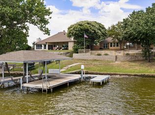 105 Casas Del Sur St, Granbury, TX 76049