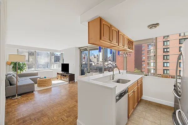 Sold by Level Group | media 1