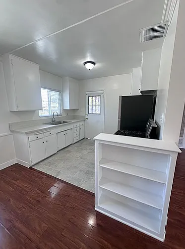 Floor plan Two Bedroom