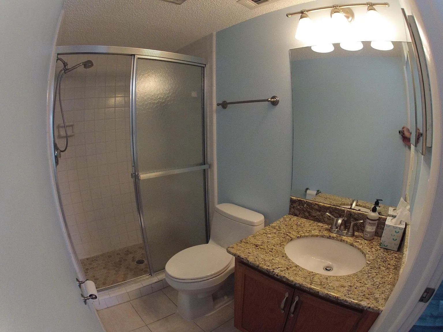 867 Bayway Blvd — Photo 4
